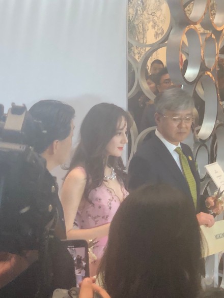 005ImN5bgy1fxrie5mnsqj32c03407wh