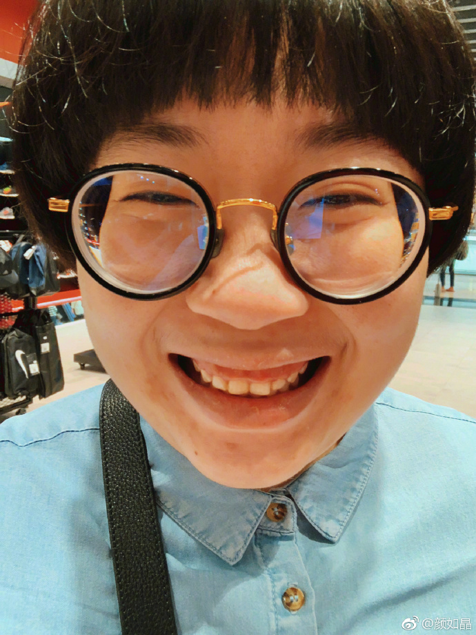 6866c3b3gy1fwntz5cc1cj20yi1a0e82