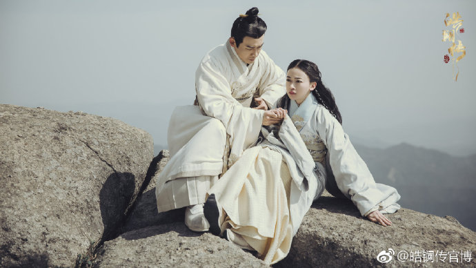 006WqN6Cly1fzalr079v8j31hc0u04qt