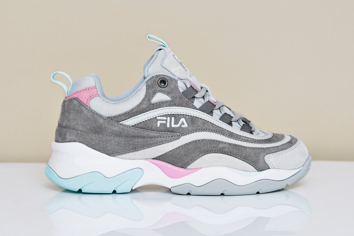 https---hypebeast.com-wp-content-blogs.dir-6-files-2019-01-fila-ray-pastel-pink-lilac-ice-cream-pack-office-3