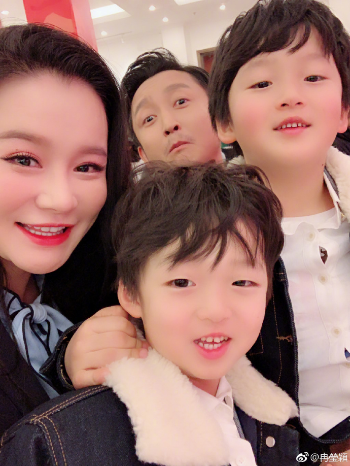 6748f11bgy1fy9ga30c4hj21sg2dsx6t