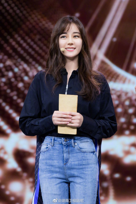 7186f99aly1fzrvomkeltj22743ao4qr