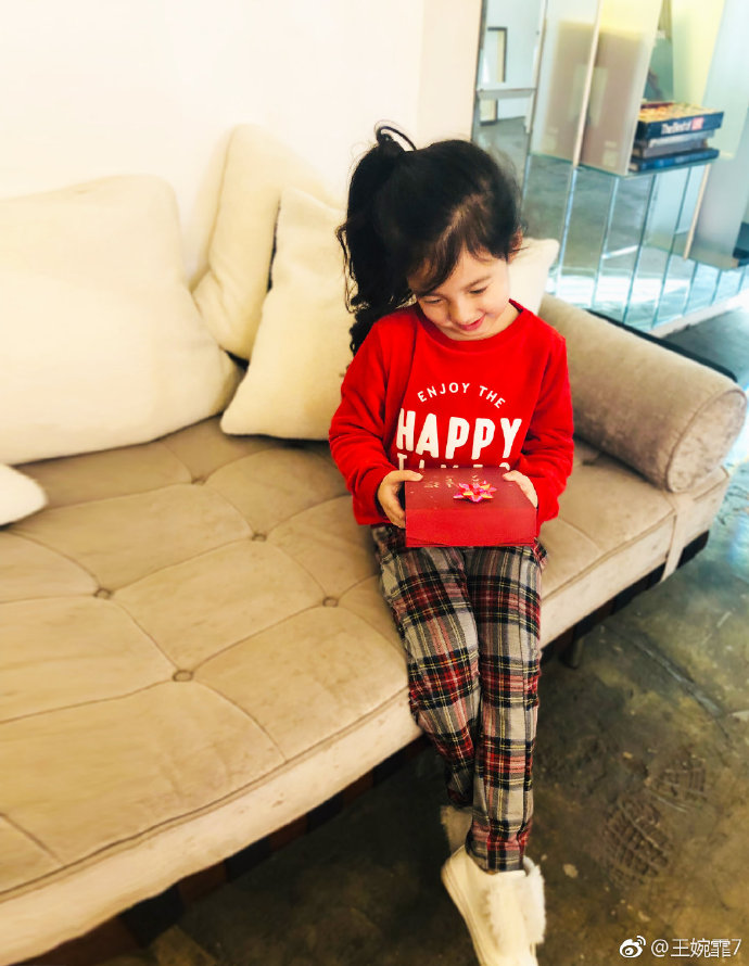 d61ded25gy1fz1k4jbpv8j20u012pkjn