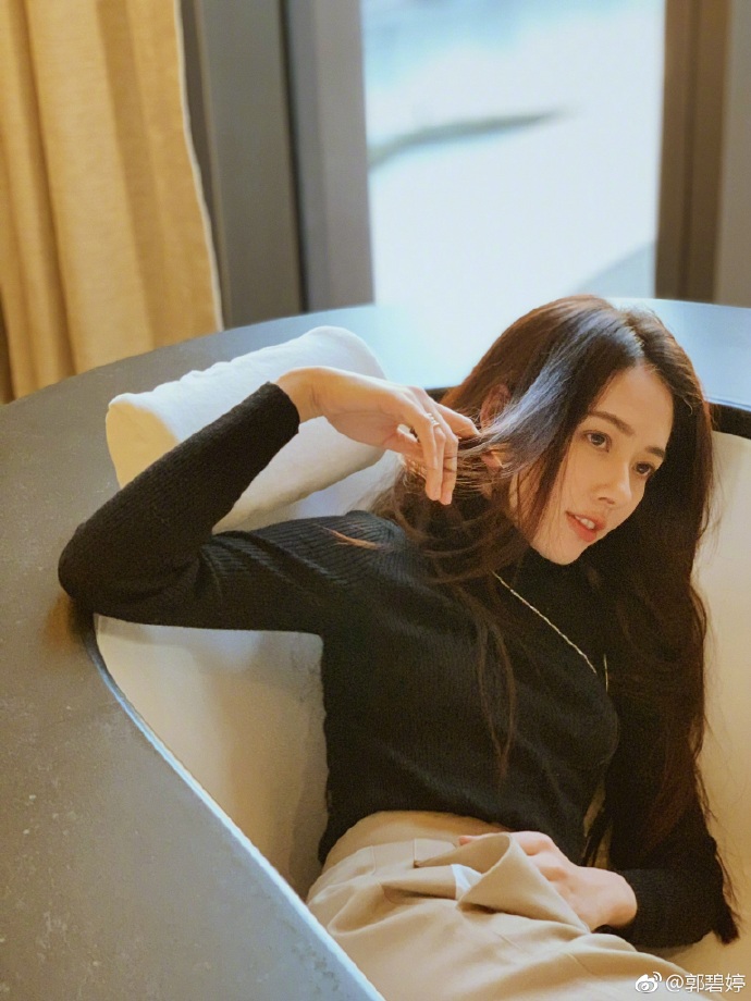 671419afgy1fzvvkoe7cbj216o1kwqjs