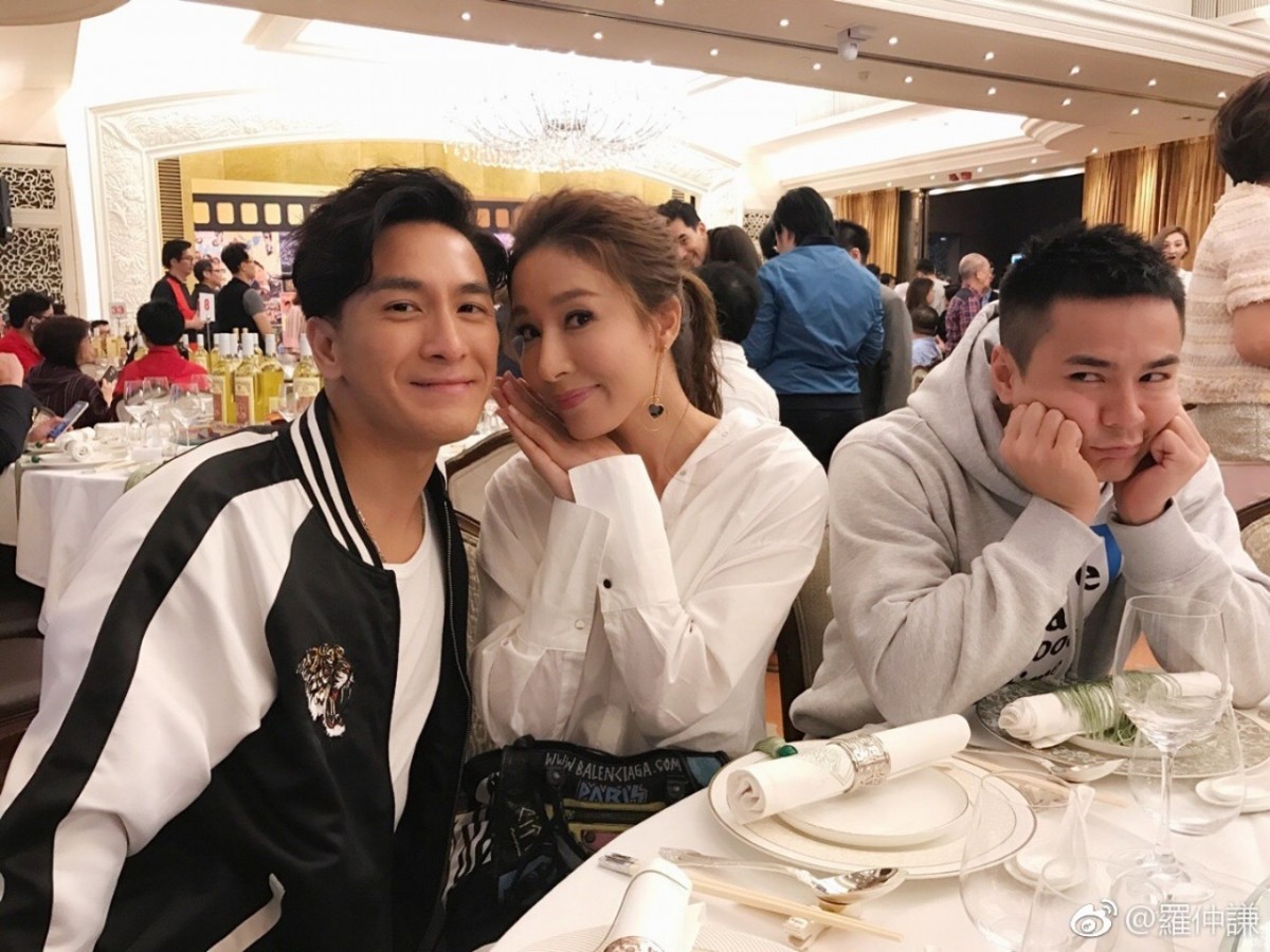 杨怡和罗仲谦因拍摄《On Call 36小时》擦出爱的火花,连杨怡自己都坦言她和谦谦给人感觉就是两个「风马牛不相及的人」,很多人也觉得她其实和马国明更速配