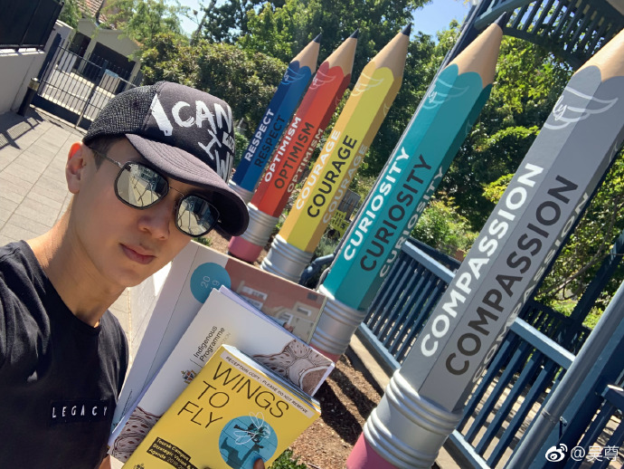 e7395209gy1g15wlr0f1kj22ds1sc4qp