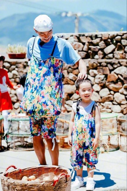 006CFvYTgy1g1wikt60emj30oq112thg