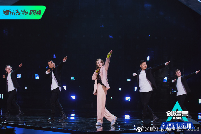 bc2406b6ly1g1zq7v7w2rj21900u01kx