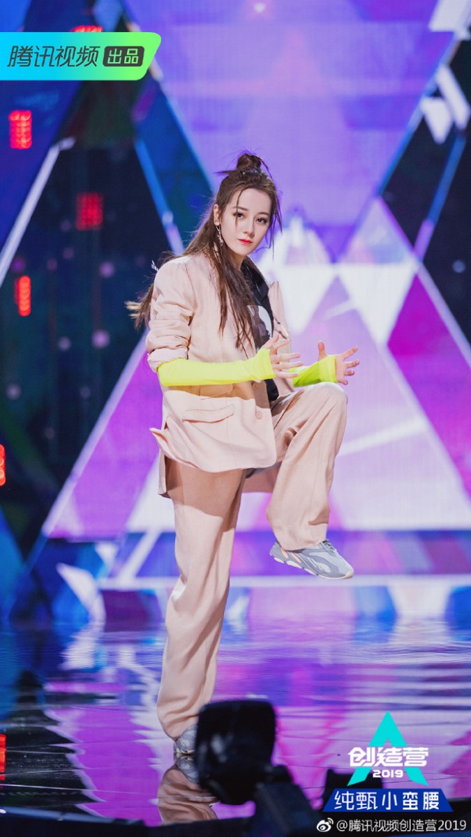 bc2406b6ly1g1zq7y7ueuj20u01hce81