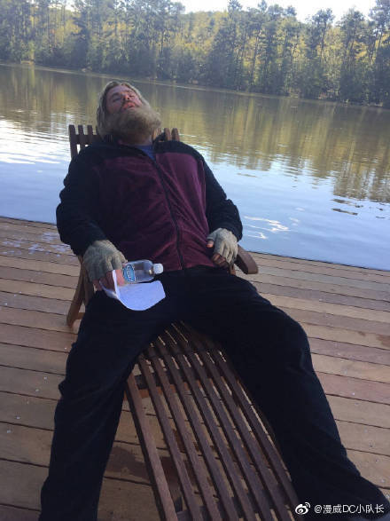 006MFYuUgy1g3k3inye5yj30c80gb75f