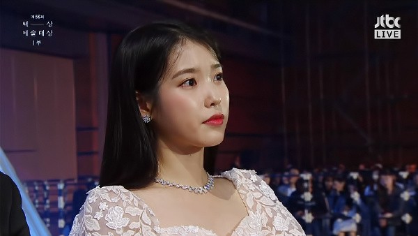 6b103213ly1g2m407rburj20o60dmdyb