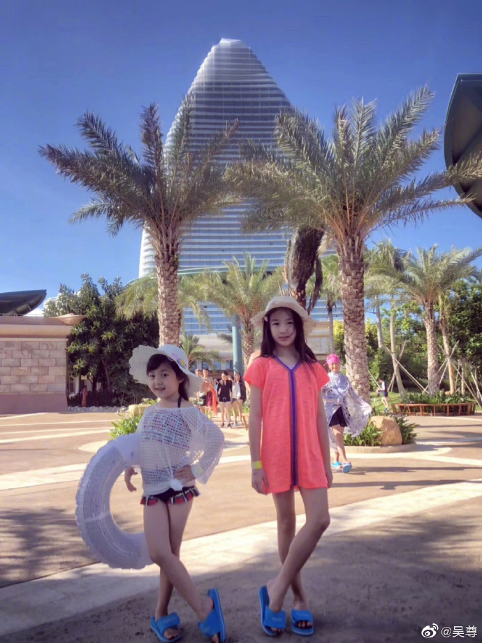 e7395209gy1g3v5r66uhrj20u0140e81