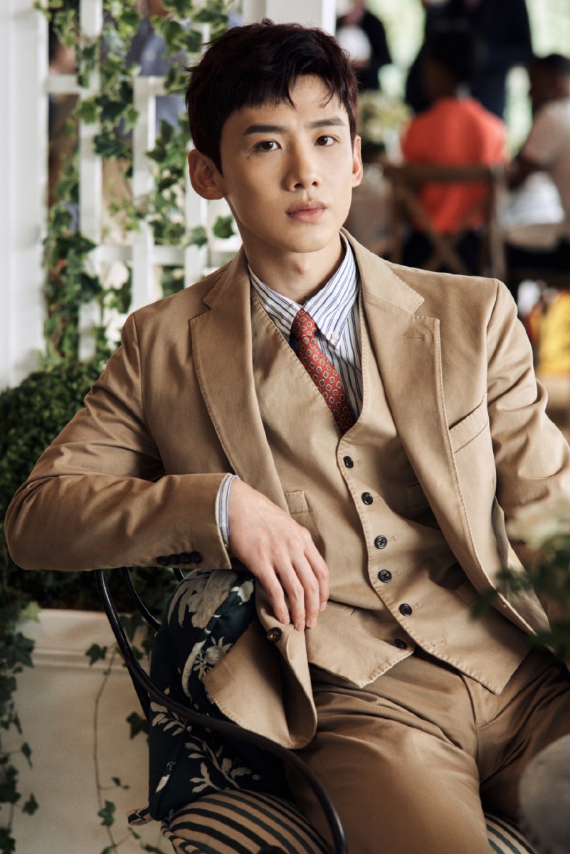 005FpwmHgy1g508n89cbtj31p62jou12