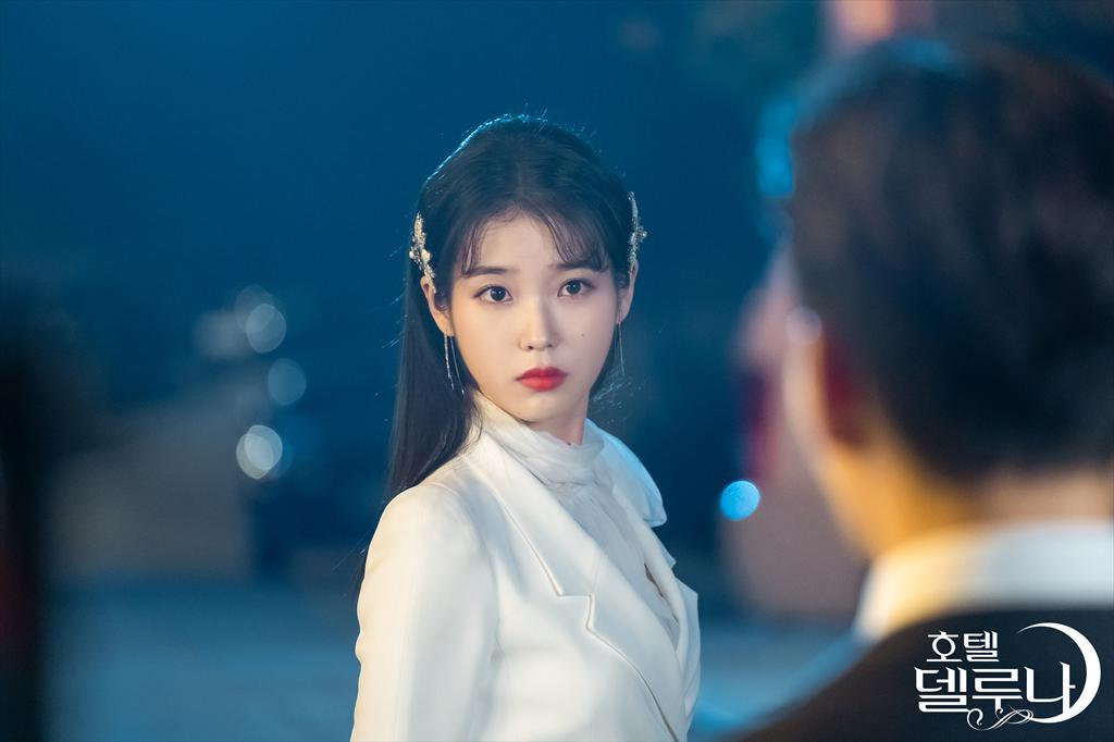 0077ZEXxgy1g4zh3nskx6j30sg0iytpd