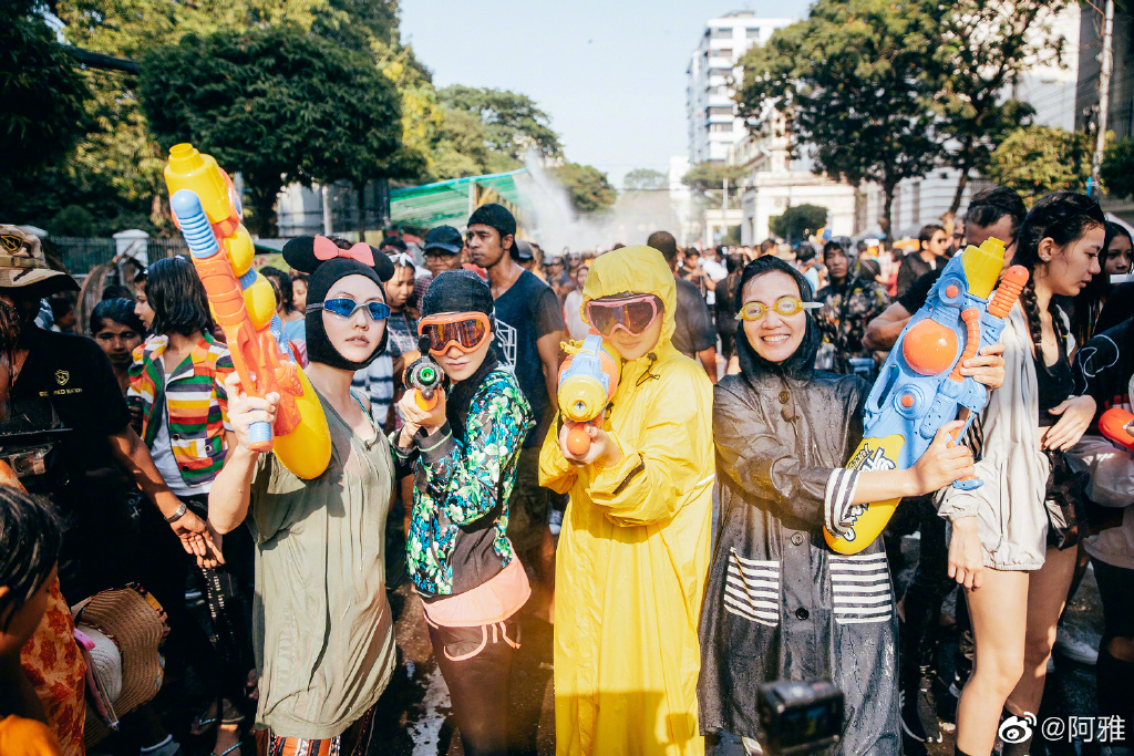 4e68786ely1g4326ue17wj22bc1jkx6r