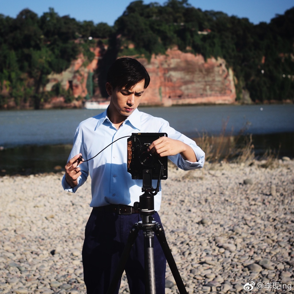 8cb725a7ly1fx8yoyrv3yj21l61l64g9