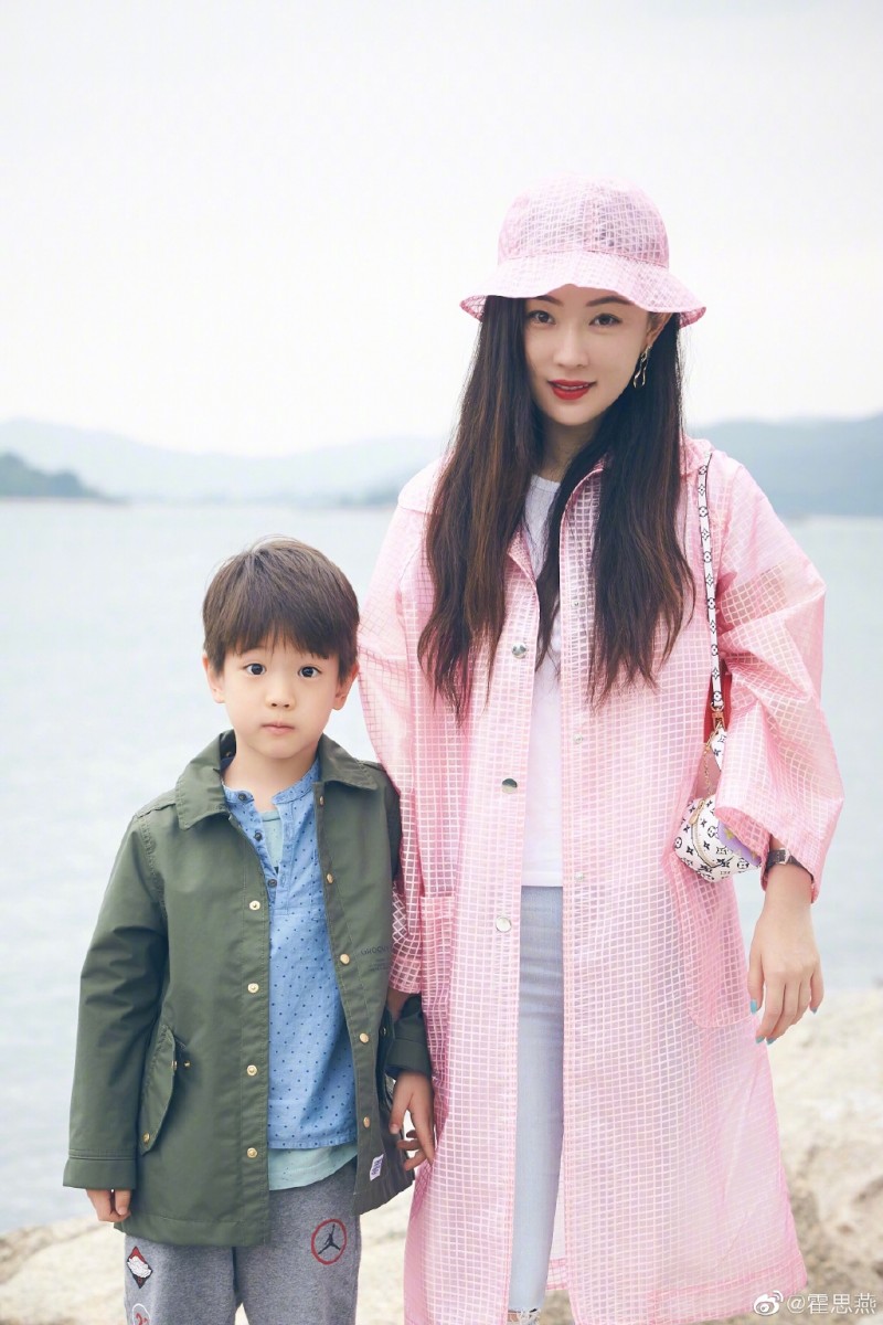 4923db2bgy1g2o6542ym9j21te2q2x6p-3