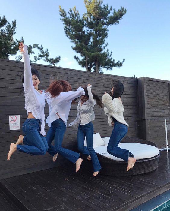 4ba8deca2a60efe3ddd7583100d52bb1