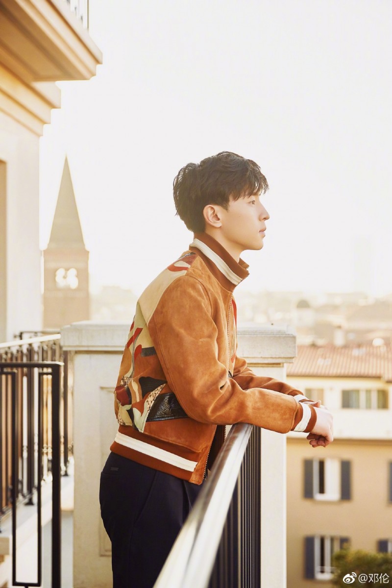 6f3764f9gy1g0gyhjc3sbj22rg456kjm