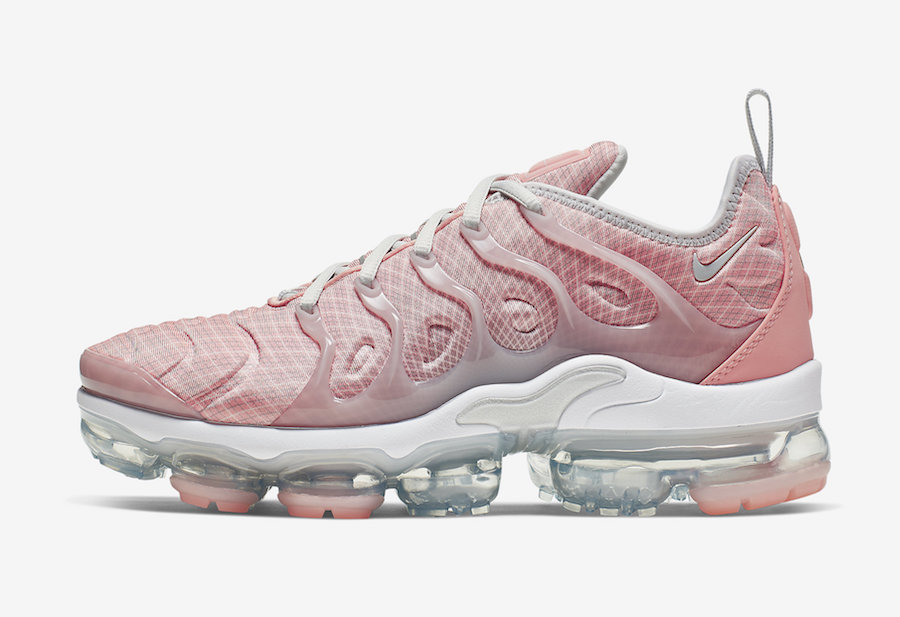 NIKE-AIR-VAPORMAX-PLUS-2-2