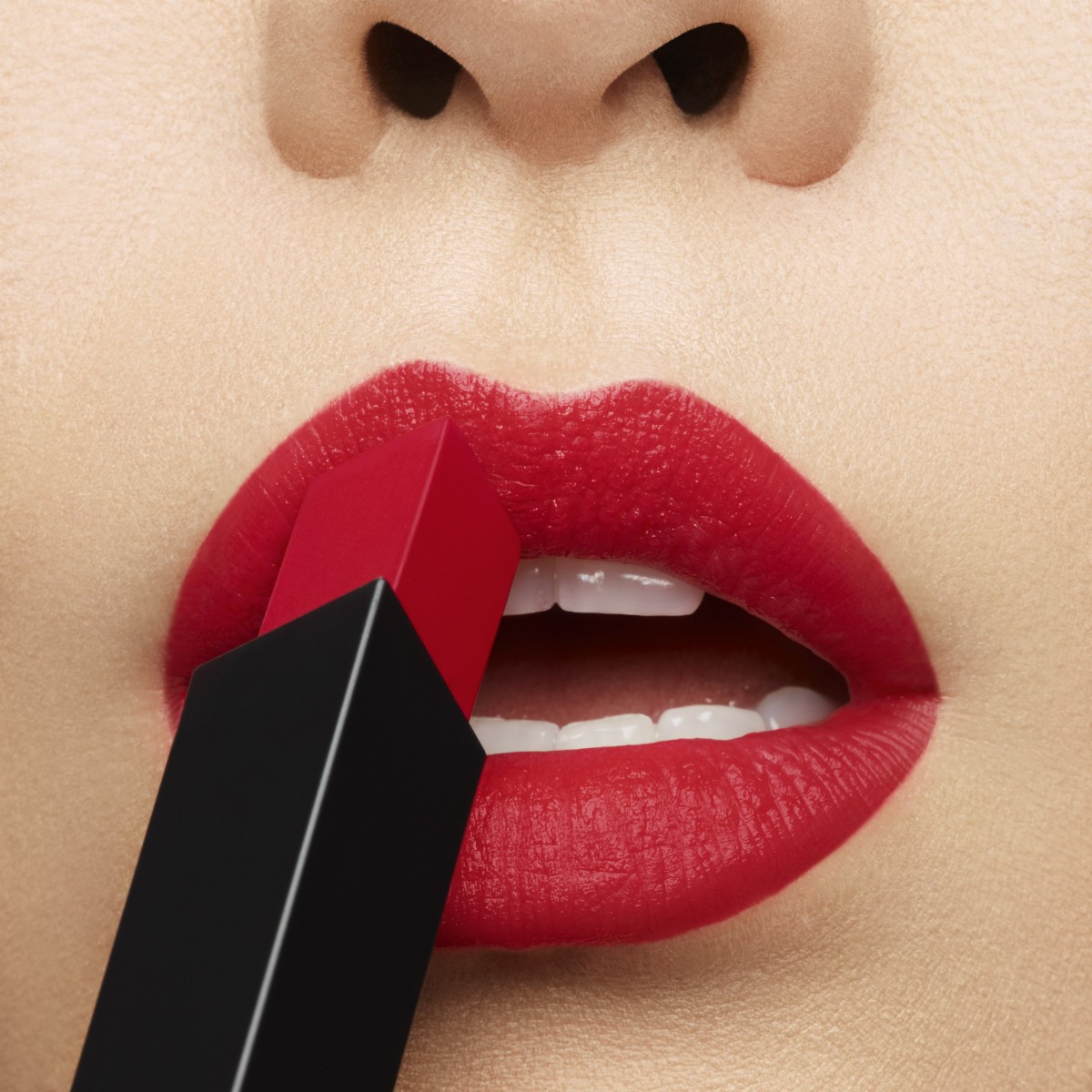 RPC_SLIM-SHEER-MATTE_ATT WEARABLE_101_LIGHT