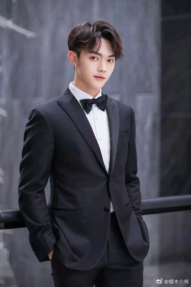 005B0hMagy1g84lbbhg2zj30hs0qodgo