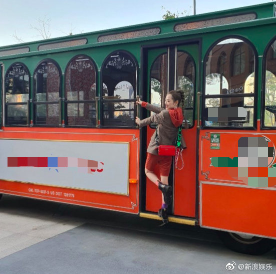 雪莉被网友偶遇昨天还在拍摄广告