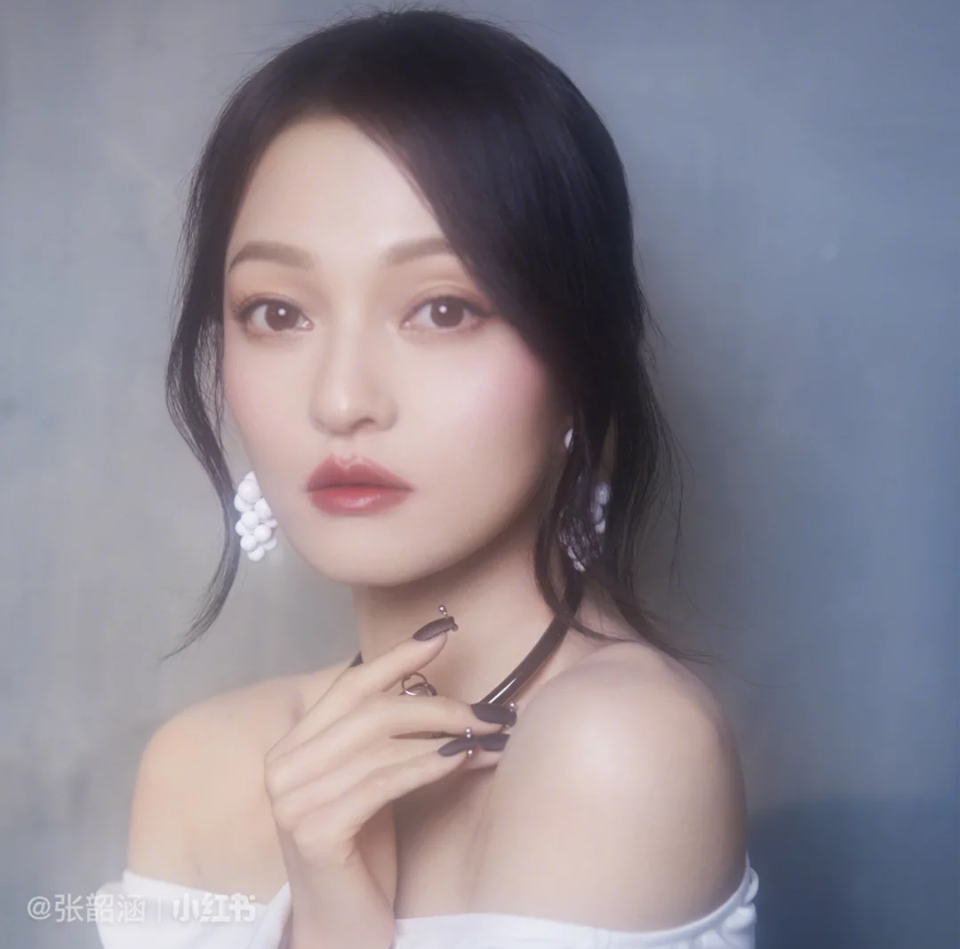 张韶涵堪称地表最强童颜!