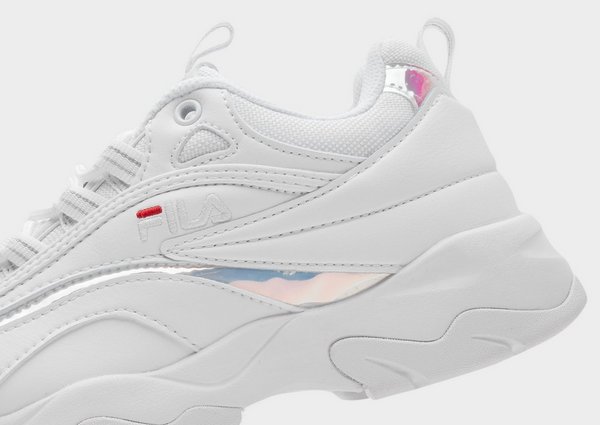 Fila Ray的炫光设计特别好看抢眼