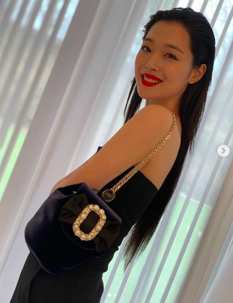 警方正在确认雪莉是否留下遗书