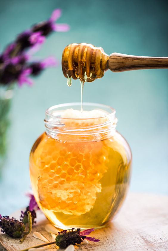 天然蜂蜜含抗菌消炎功效