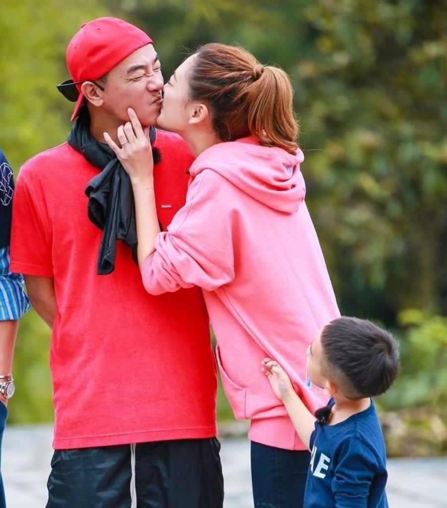 日本网站统计了5个「男生真正爱你」的举动