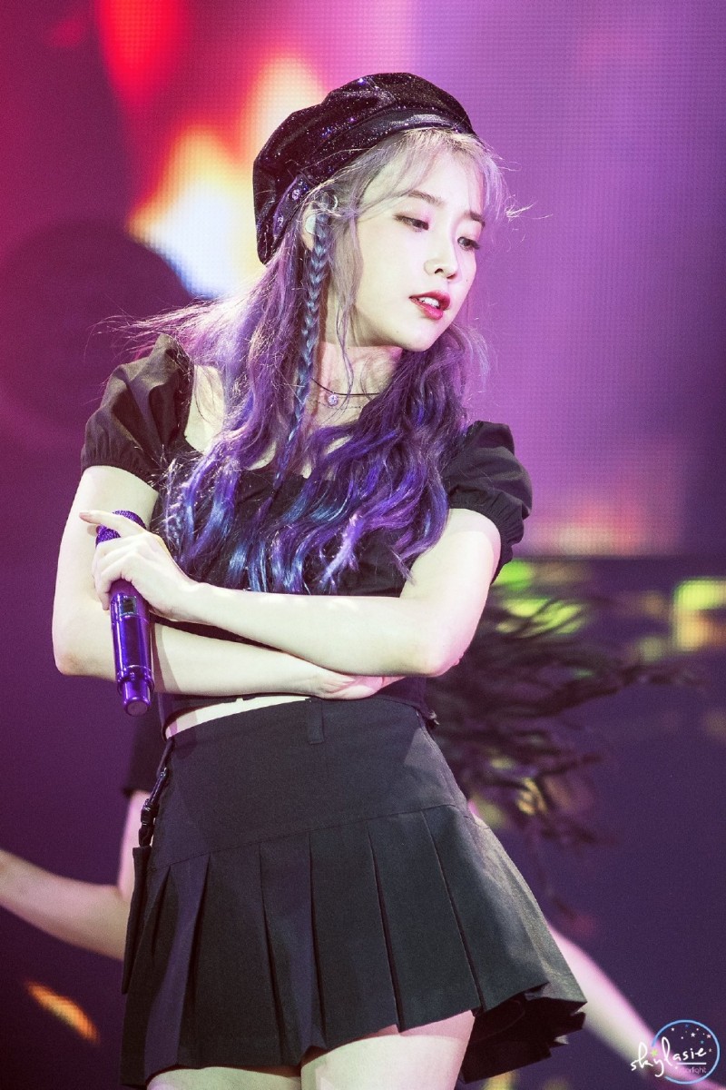 配上贝雷帽颇有酷美感