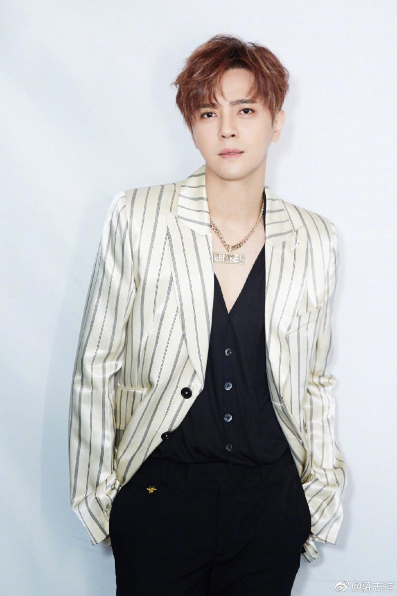 6a5de23dgy1g1z8q0vewnj20xc1e01kx