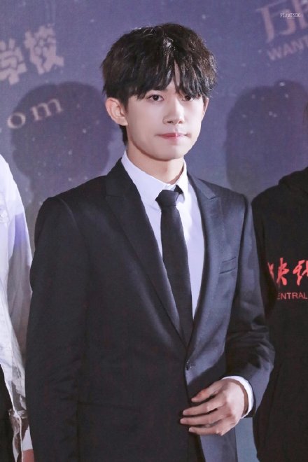 703b9b92gy1g8ngo8d406j20sg16ogx3