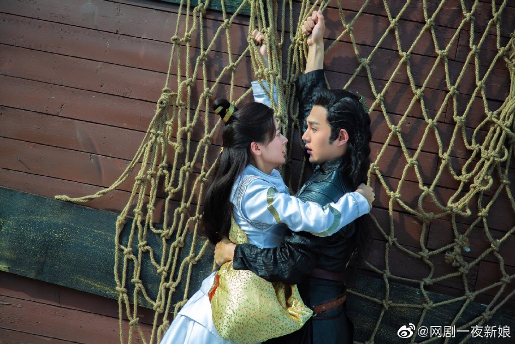 秦尚城和花溶之间沙雕高甜的爱情真的太上头啦!