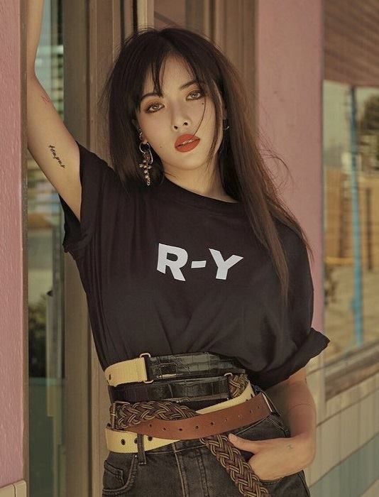 泫雅在上周发文承认自己罹患抑郁症和恐慌障碍