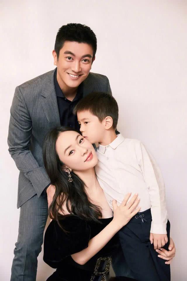 杜江 x 霍思燕 :「一直到这辈子最后一次生日,我都愿意和你一起过。你愿意吗?」