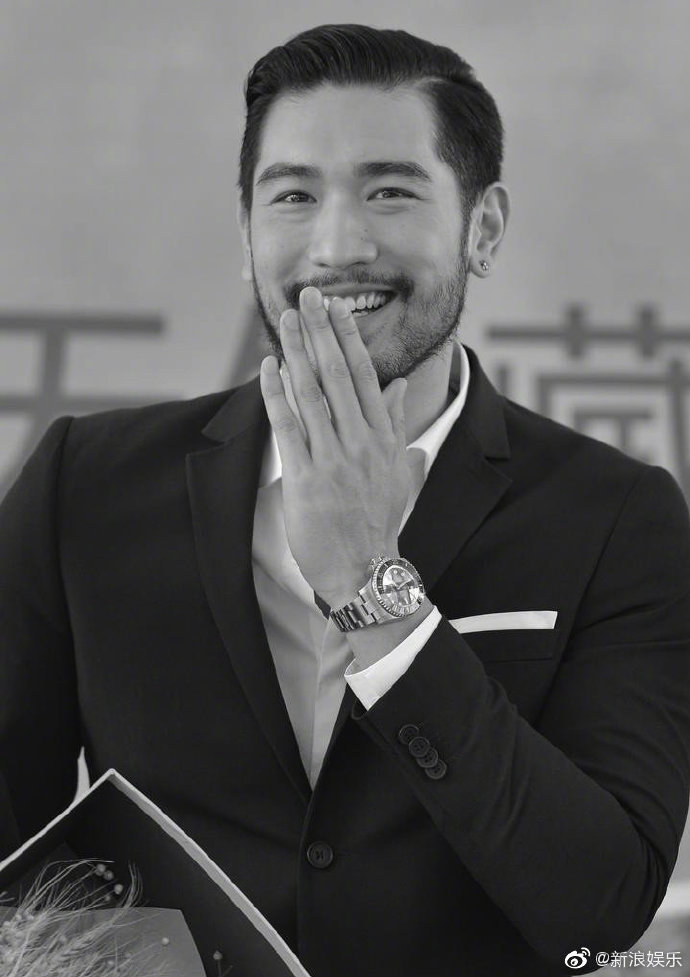 网民感谢新加坡插画家Autumn.Ying的画作,感谢她弥补了遗憾