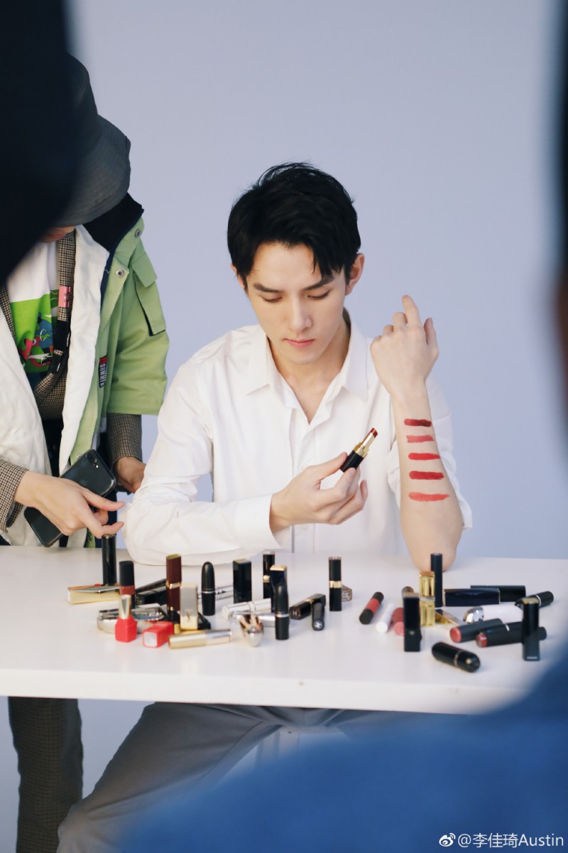 7558df23ly1g1c472lg71j23gg56ox6y