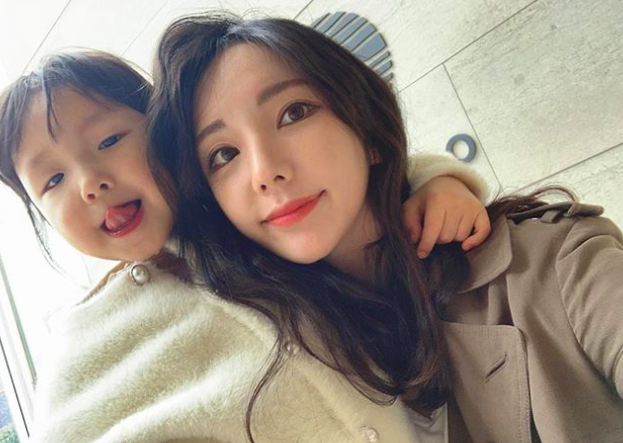 原本想瘦身变美挽回丈夫，但丈夫嫌弃的态度让Jiwon心灰意冷，决定离婚独自抚养孩子