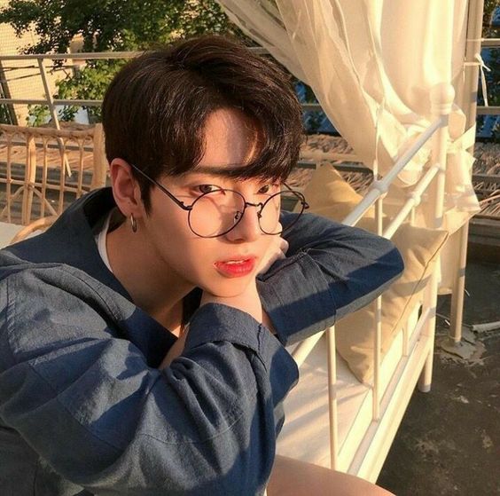 渣男界代表:香蕉男