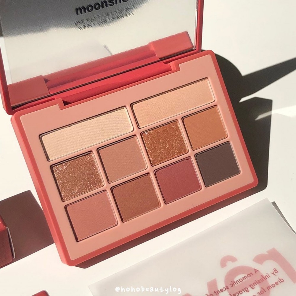 Lisa同款Moonshot眼影盘