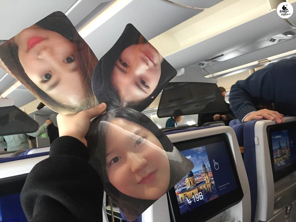 说好的闺蜜游变成独旅，韩妞Soo Yeon决定带着闺蜜们的大头照「上路」～