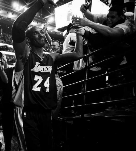 巨星陨落,但精神永存;带着Kobe的精神往前进,相信是悼念他的最佳方式。以下盘点出Kobe Bryant曾经分享过的多段金句,无论你是不是他的球迷,都值得铭记于心