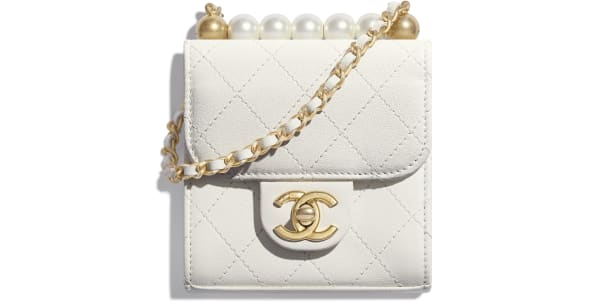 clutch-with-chain-white-goatskin-imitation-pearls-gold-tone-metal-goatskin-imitation-pearls-gold-tone-metal-packshot-default-ap0997b0215610601-8821781889054