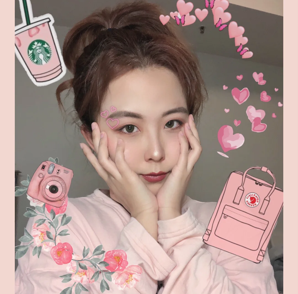 除了以上的小怪兽贴图效果,Girls们不妨可以多在贴图搜索栏目搜一些不同的字眼,玩转P图创意!
