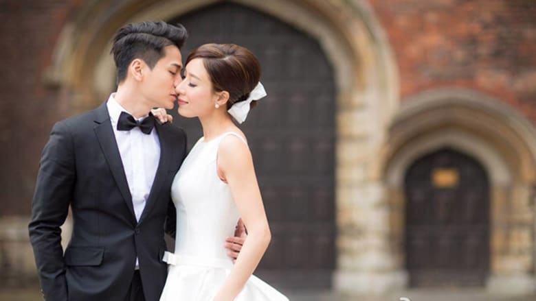 罗仲谦爱妻语录:「(出远门拍戏最挂念什么?)除了老婆以外没什么挂念的了。」