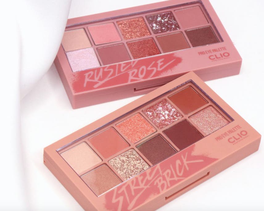 在Street Pastel推出之前,CLIO Pro Eye Palette十色眼影盘就曾推出过其他5款绝美配色,完美诠释各种各样的妆容,难怪款款都是热销爆款!