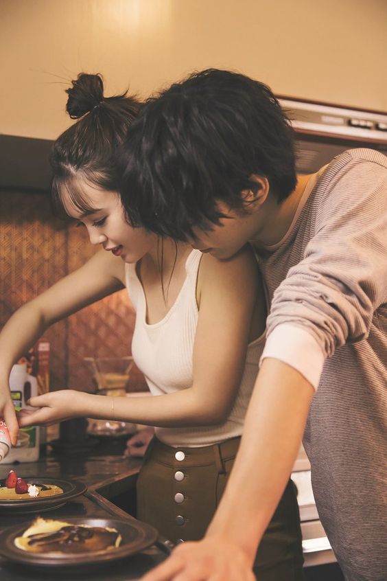 佛系女友特质:容易满足,不需要用贵重礼物来取悦她们,她们更在乎的是日常平凡简单的细节